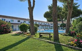 Artemia Aigues-Mortes - Hotel Avec Piscine - Bornes Electriques - Parking Prive - Local Velo-Moto